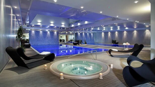 Piscine couverte