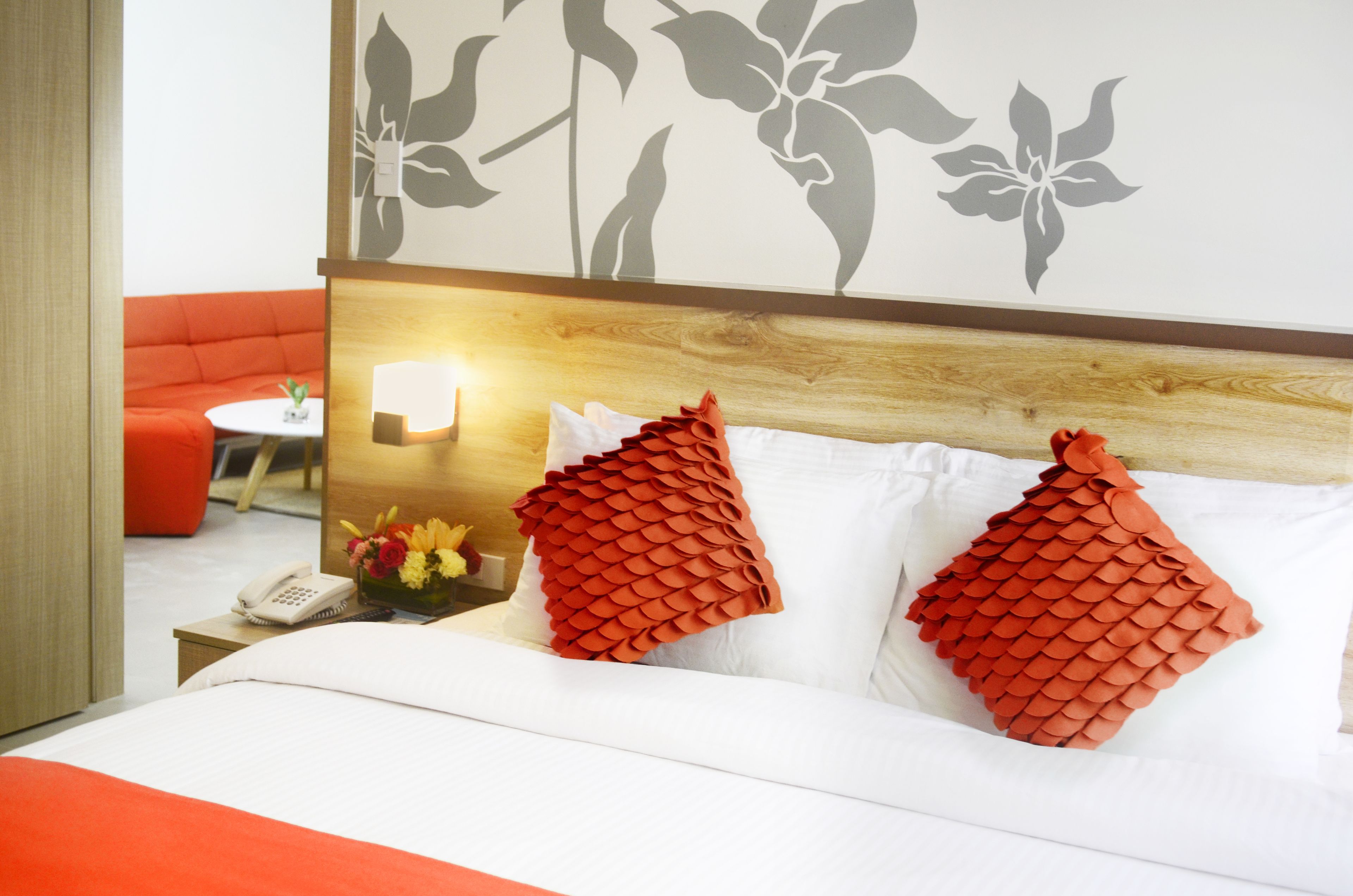 minibar, in-room safe, laptop workspace, blackout curtains