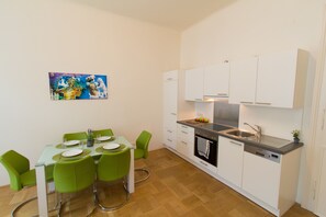 Apartment, 1 Bedroom | Private kitchen