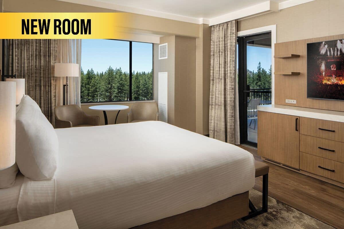 Room, 1 King Bed, Balcony | Premium bedding, in-room safe, iron/ironing board, free cots/infant beds