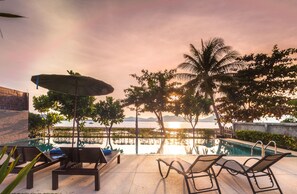 Beachfront Suite with Private Jacuzzi | View from room