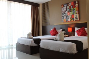Deluxe Twin Room | Minibar, in-room safe, desk, soundproofing - Silver Sand Suites (Krabi)