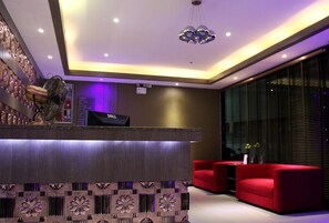 Check-in/check-out kiosk - Silver Sand Suites (Krabi)