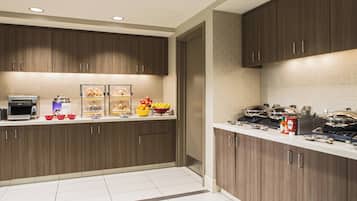 Free daily buffet breakfast