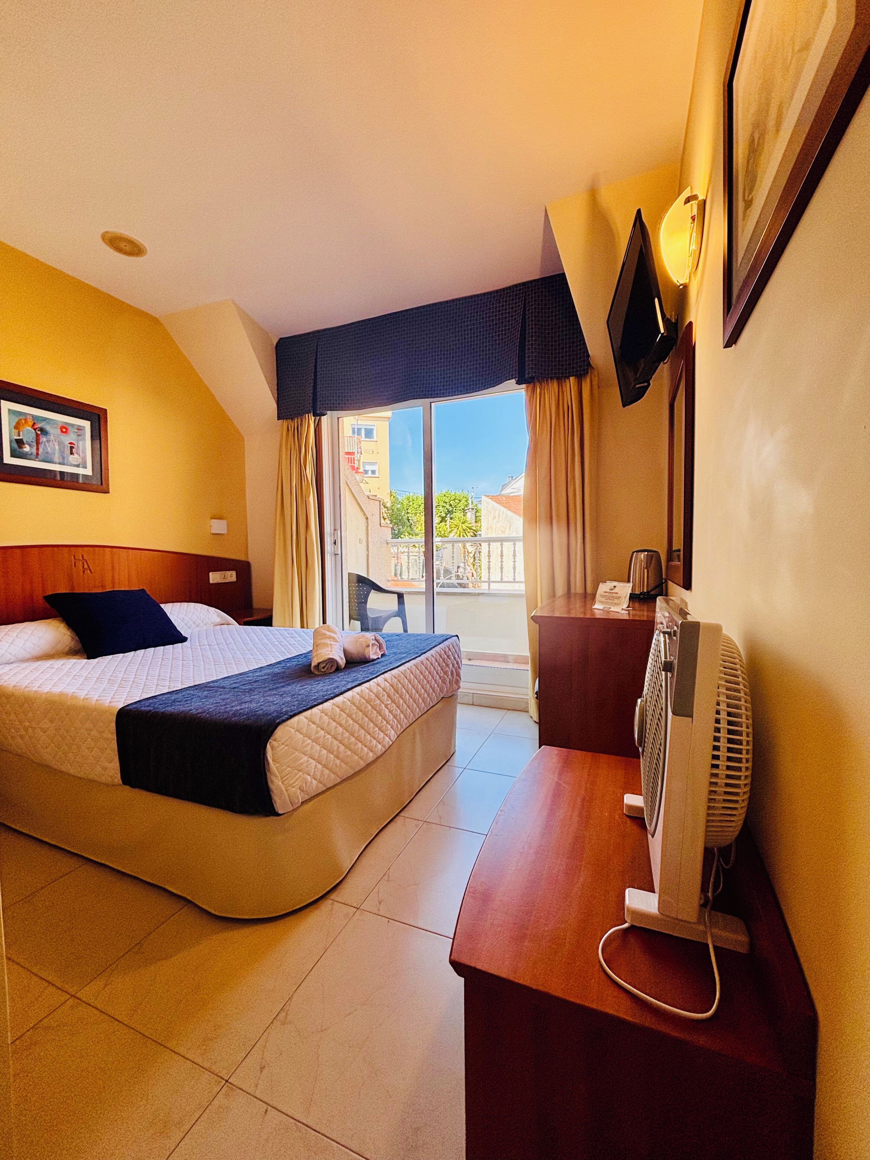 Single Room, Garden View | In-room safe, desk, cots/infant beds, free WiFi