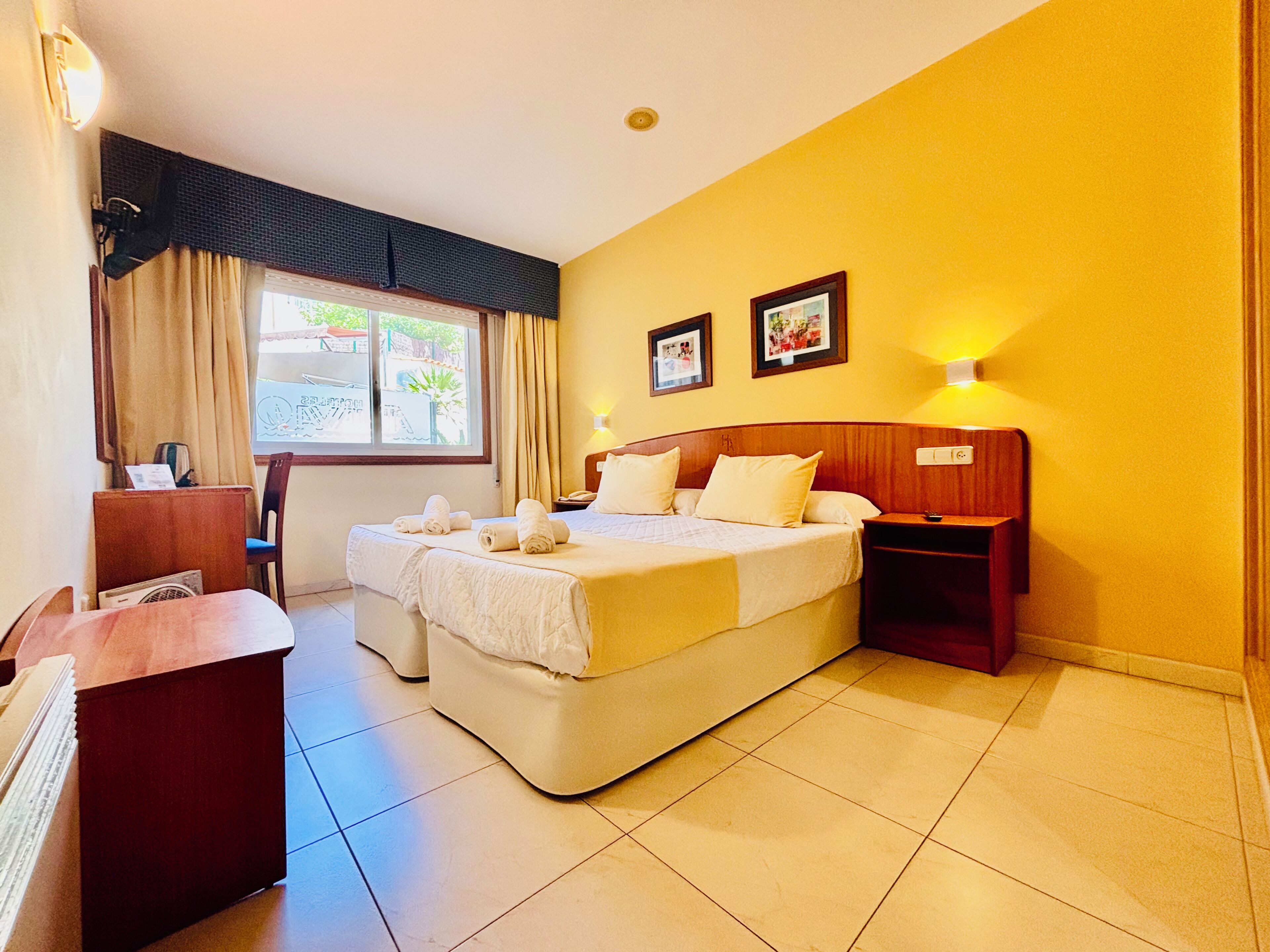 Double Room, Garden View | In-room safe, desk, cribs (surcharge), WiFi (free)