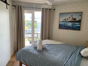Apartment, 2 Schlafzimmer | Schreibtisch, Bügeleisen/Bügelbrett, kostenloses WLAN, Bettwäsche