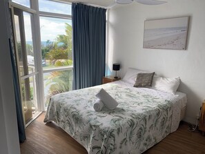 2 Bedroom Apartment | Desk, iron/ironing board, free WiFi, bed sheets - Northpoint Holiday Apartments (Alexandra Headland)