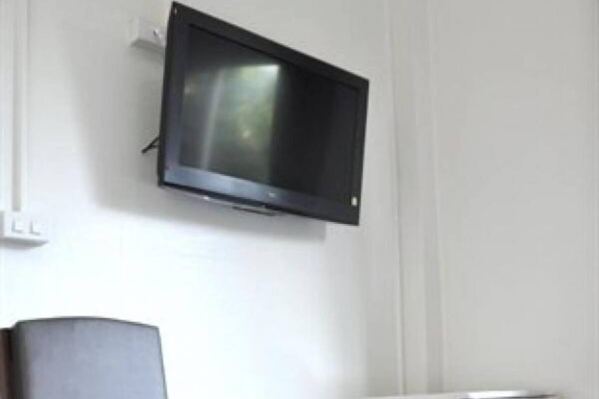 Deluxe Room | Desk, rollaway beds (surcharge), WiFi (free)