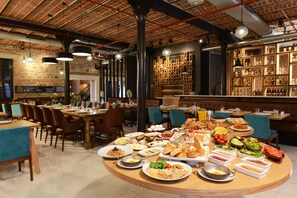 Breakfast, lunch, dinner served; Turkish cuisine  - Régie Ottoman Istanbul (Istanbul)