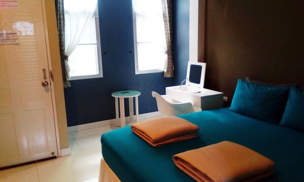 Desk, free WiFi, bed sheets