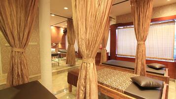 Body treatments, body scrubs, facials, massage/treatment rooms