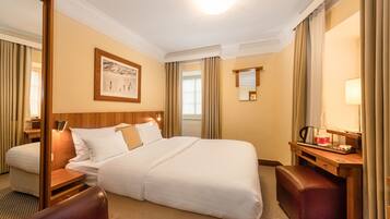 Einzelzimmer | Allergikerbettwaren, Minibar, Zimmersafe, Schreibtisch