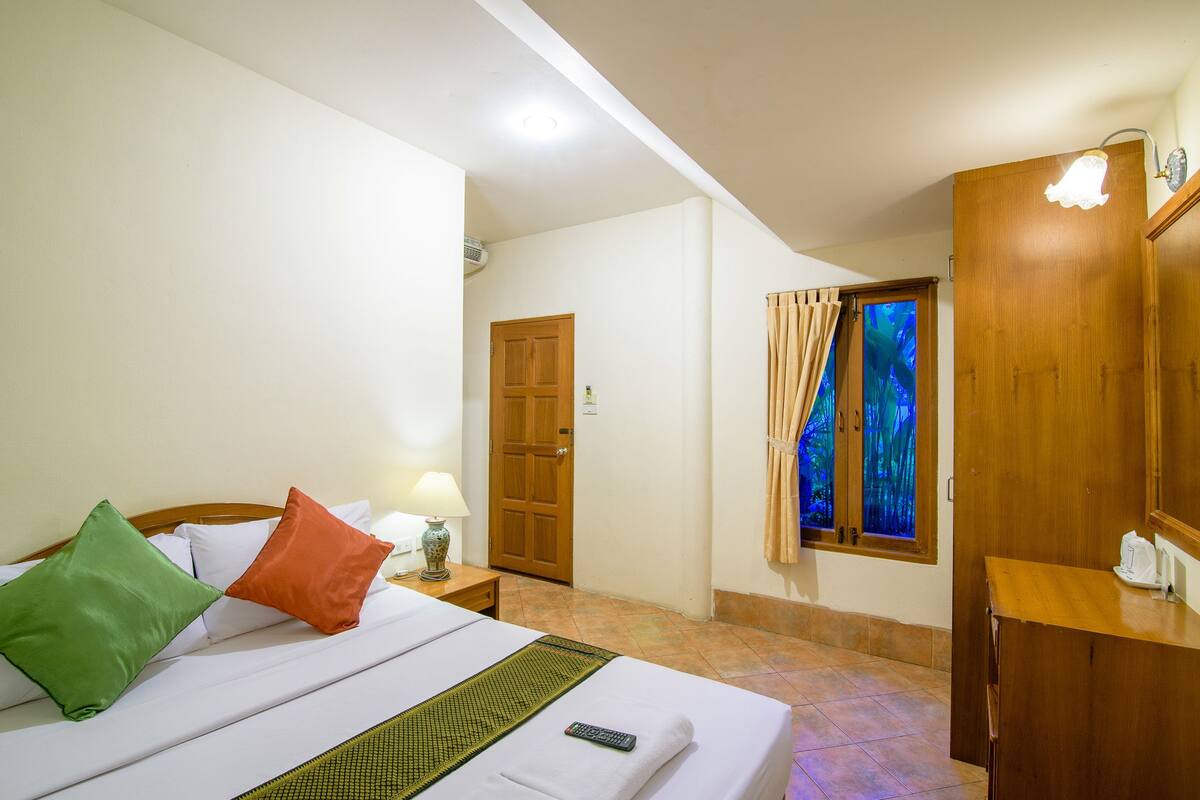 Standard Double Room | In-room safe, free WiFi