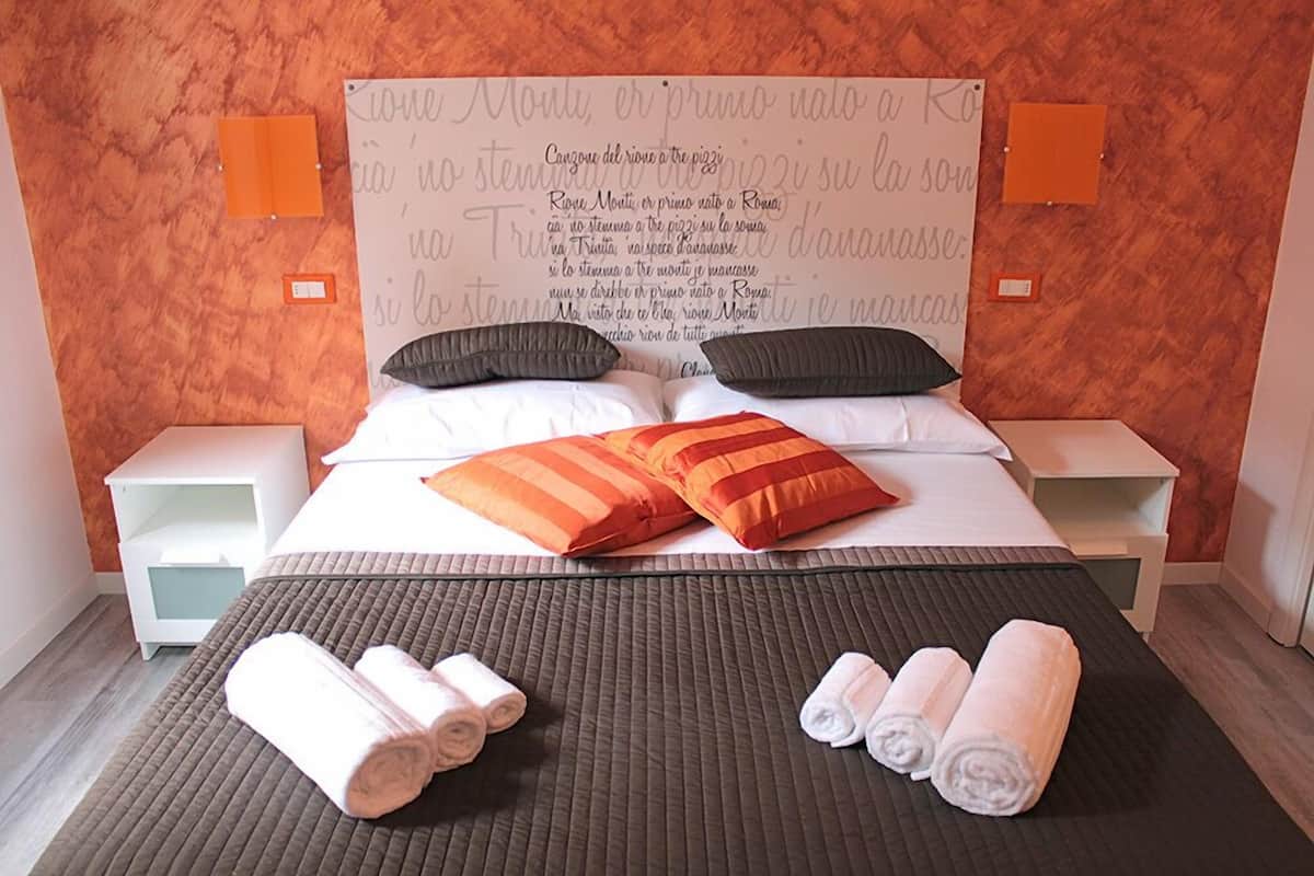 Standard Double Room | Desk, free WiFi