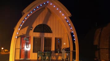 Façade de l’hébergement - soirée/nuit