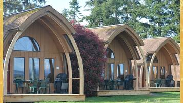 Cabin | Beach/ocean view