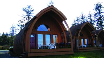 Cabin | 1 bedroom, soundproofing, iron/ironing board, free cribs/infant beds