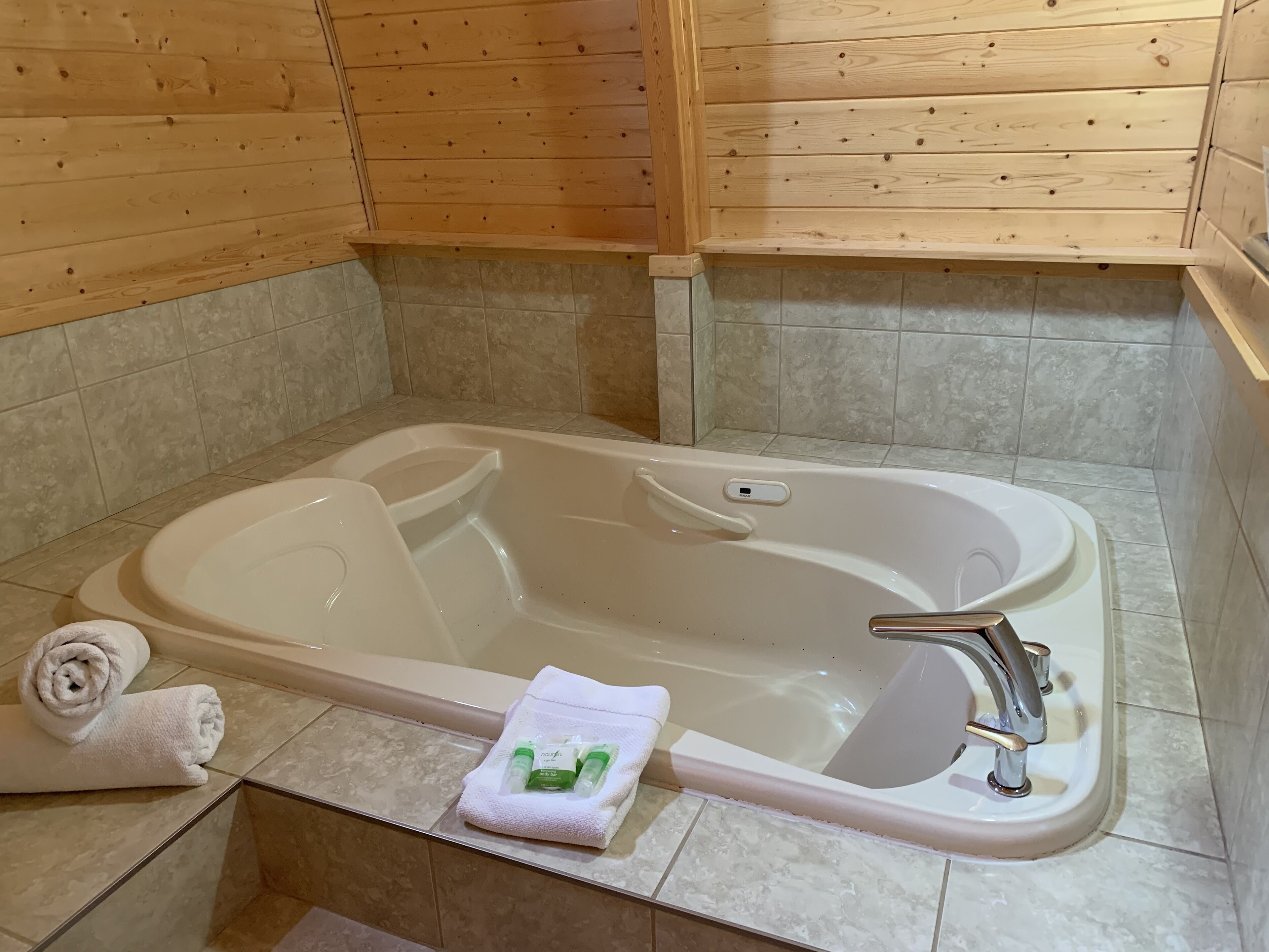 cabin | bathroom | separate bathtub and shower, jetted bath, hair dryer, towels