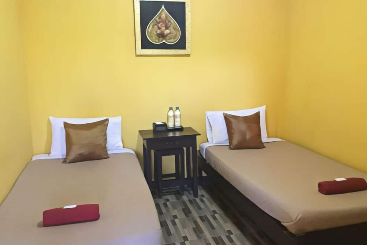 In-room safe, free WiFi