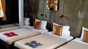 In-room safe, free WiFi