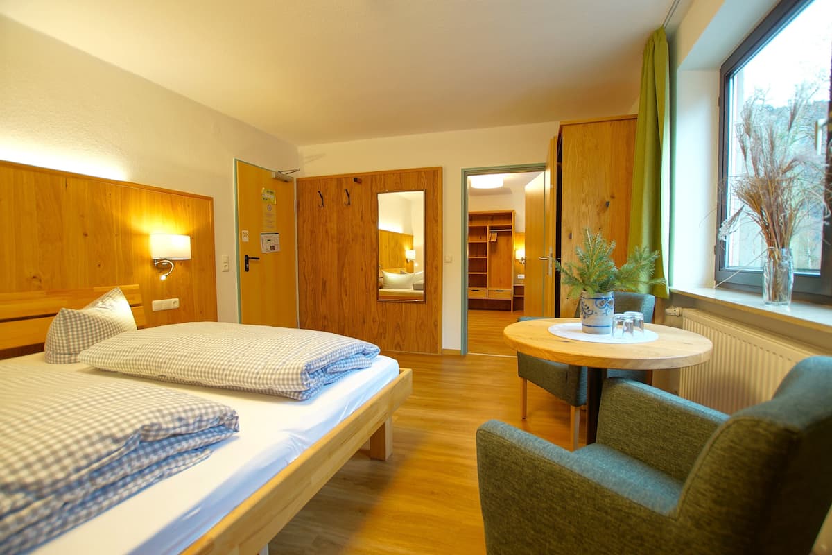 apartment | 1 bedroom, hypo-allergenic bedding, desk, blackout curtains