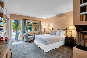 Studio, 1 queensize-seng, tekjøkken, bassengutsikt | Sengetøy av topp kvalitet, strykejern/-brett og wi-fi (inkludert)