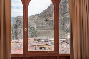 Kamar Triple Keluarga, pemandangan gunung | Pemandangan dari kamar