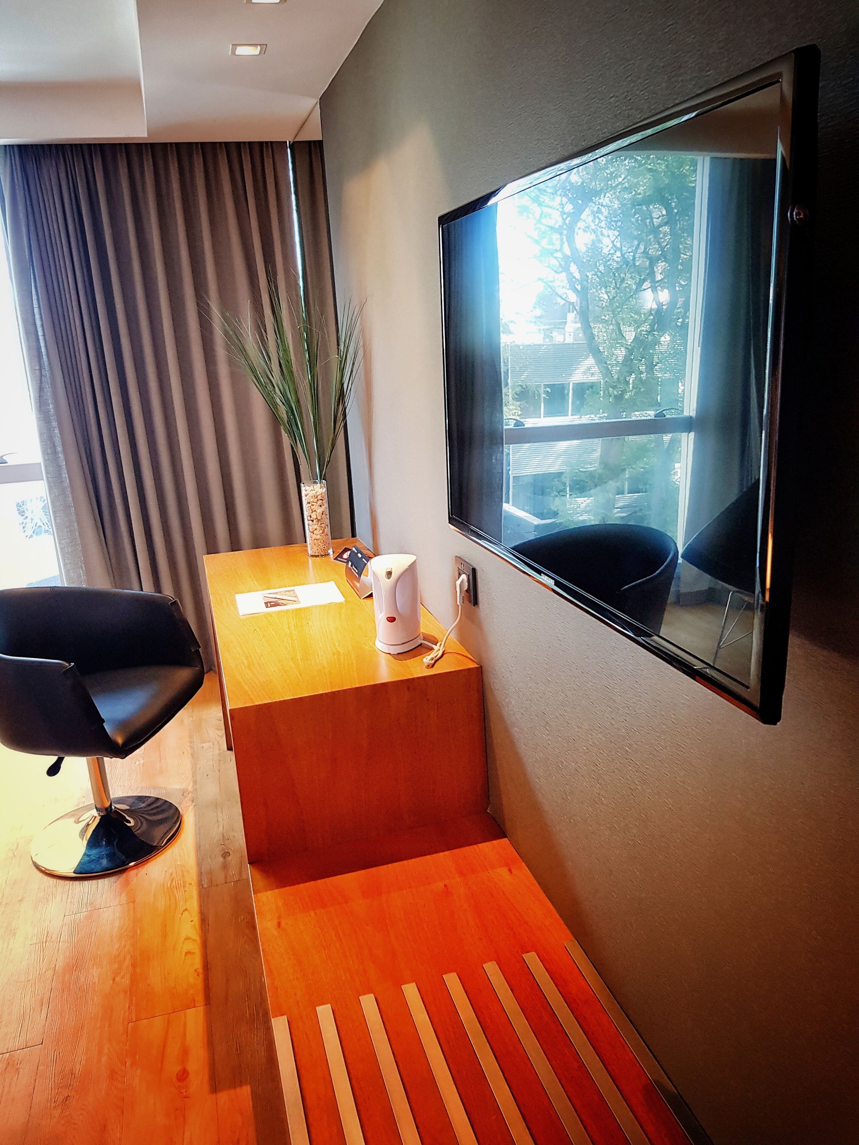 superior room, 1 queen bed | 1 bedroom, egyptian cotton sheets, premium bedding, minibar