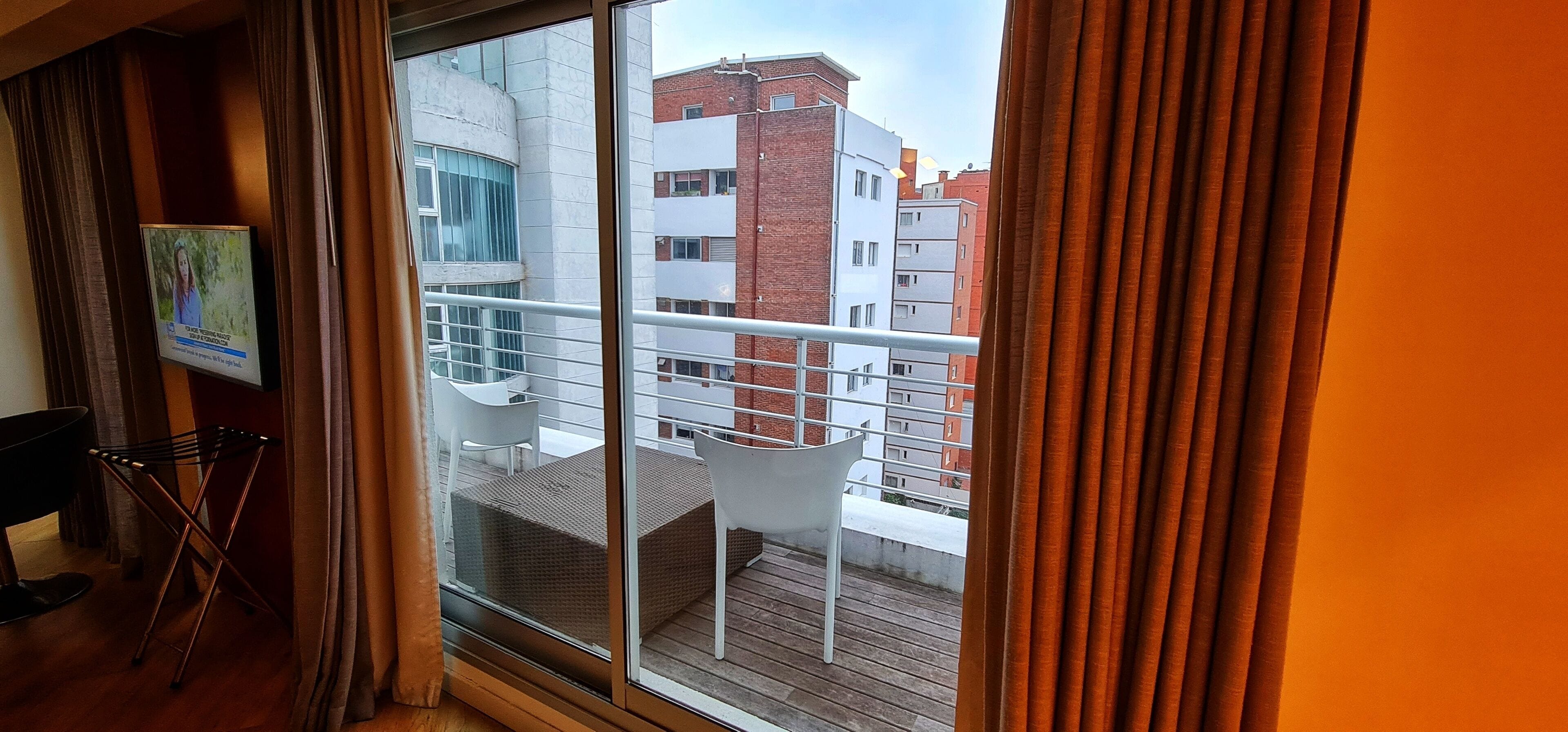 junior suite | 1 bedroom, egyptian cotton sheets, premium bedding, minibar