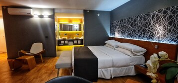 Suite Junior | Seprai katun Mesir, seprai premium, minibar, dan brankas