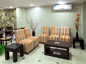 Sala de estar en el lobby