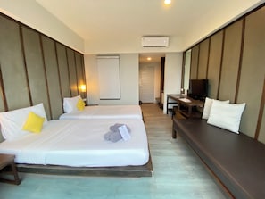 Minibar, in-room safe, rollaway beds, free WiFi - LaLune Beach Resort (Rayong)