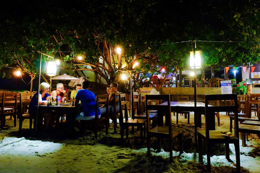 La Lune Beach Resort by null