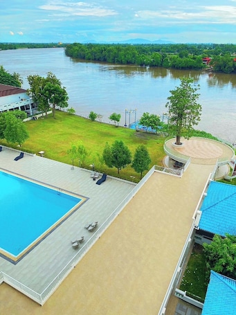 Terraza o patio. Suntara Wellness Resort & Hotel