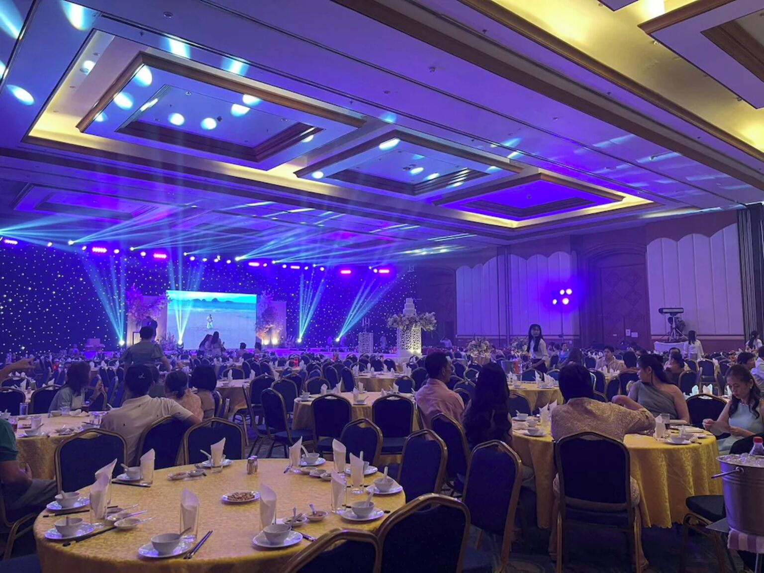 Banquet hall
