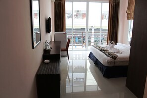 Blackout drapes, WiFi (free) - Nipa Residence (Pattaya)
