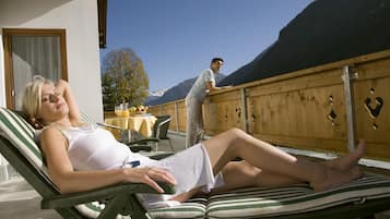 Sun deck