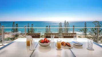 3 Bedroom Executive Luxe Apartment | Balcony