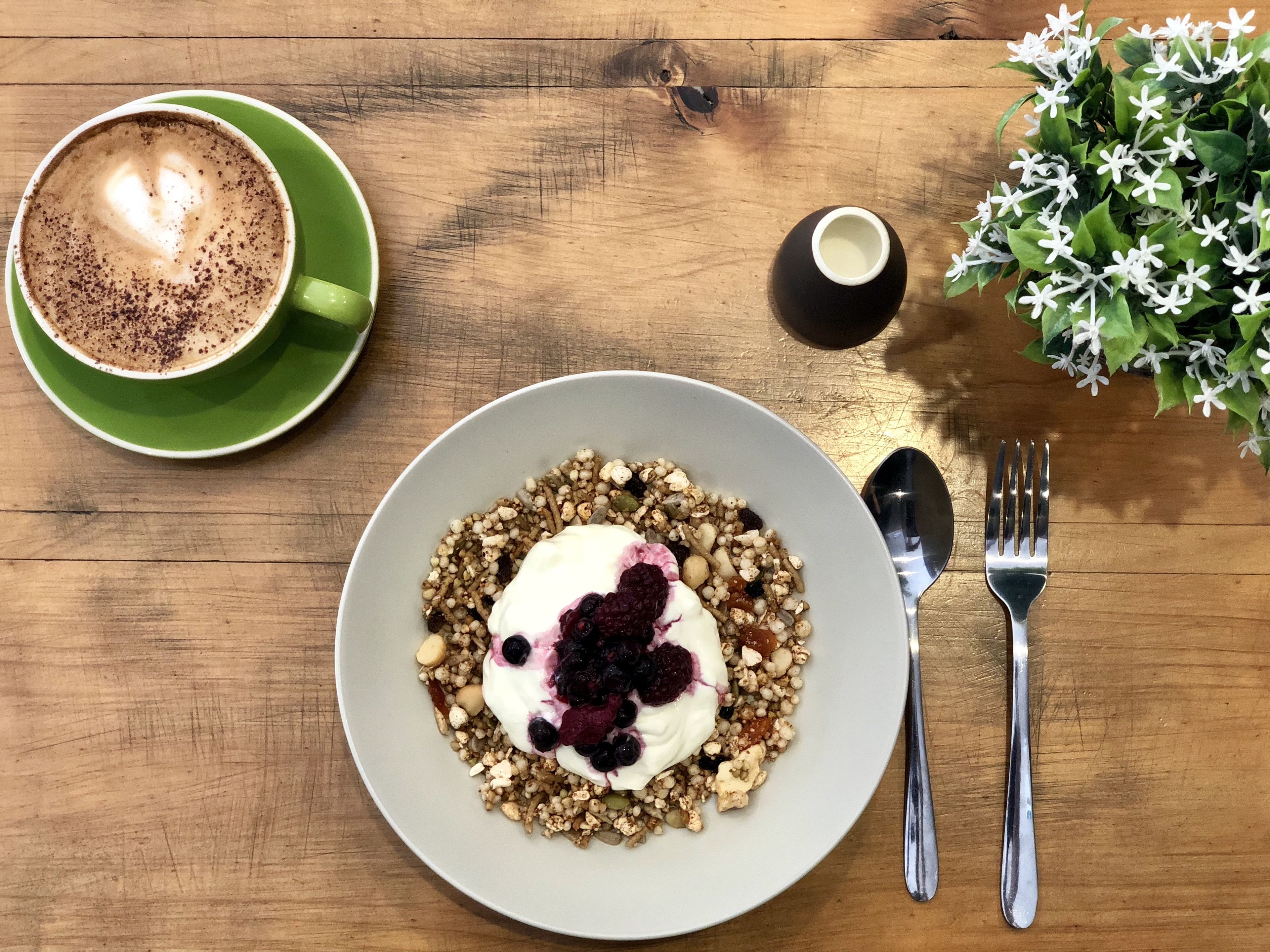 daily cooked-to-order breakfast (aud 20 per person)