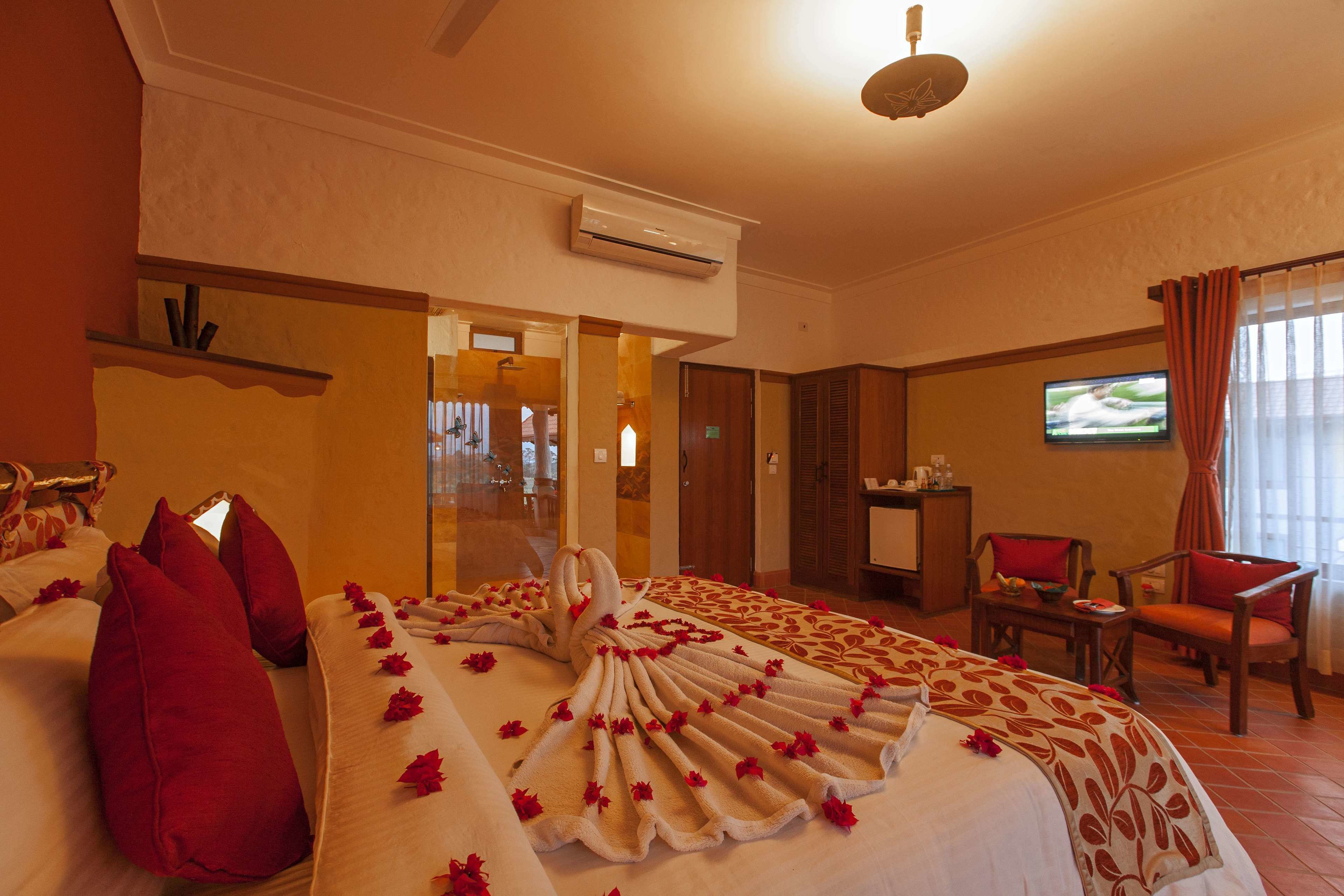 honeymoon studio suite | 1 bedroom, premium bedding, minibar, in-room safe