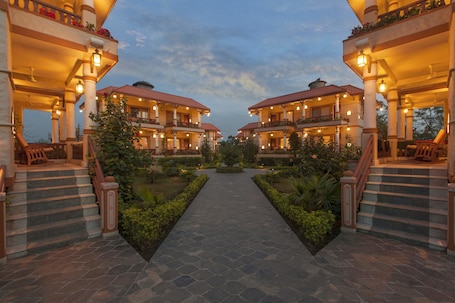 Exterior. Green Park Chitwan