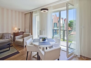 Apartment, 1 Bedroom, Balcony (4 people) | Living room