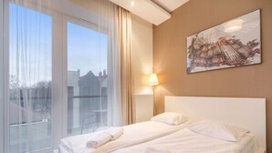 Estudio, balcón (2 people)