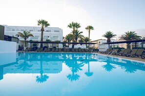 3 outdoor pools, pool loungers - Aequora Lanzarote Suites (Tías)