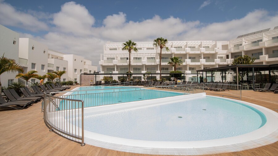 Aequora Lanzarote Suites