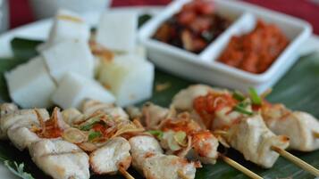 Petit déjeuner buffet servi tous les jours en supplément