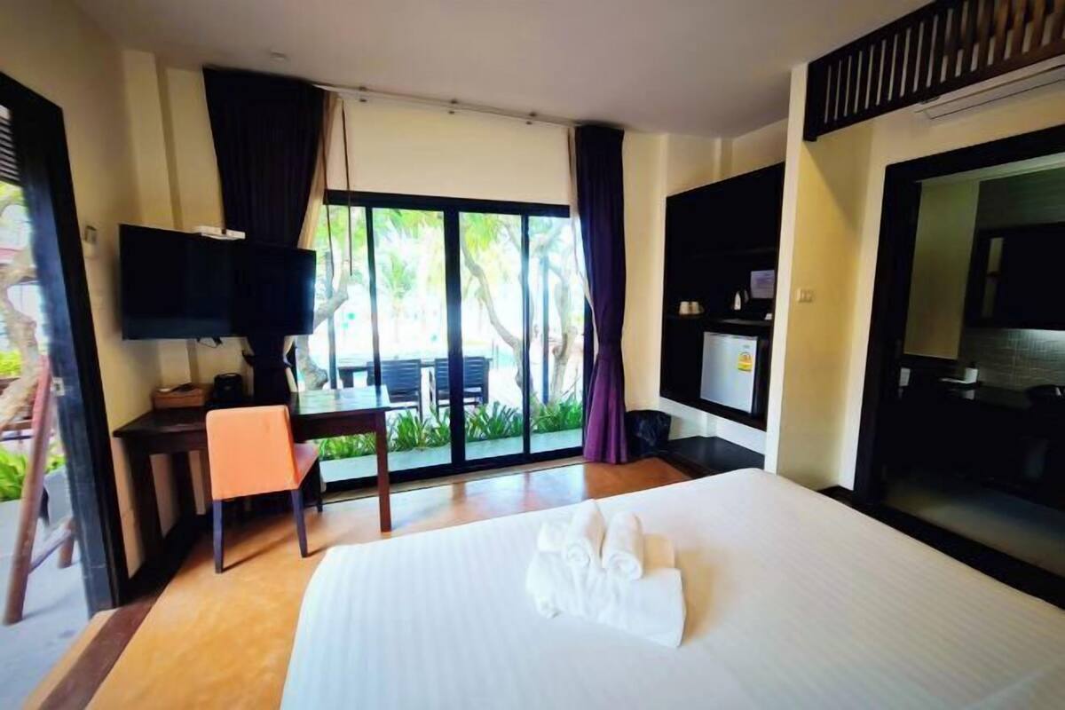 Minibar, bureau, lits pliants/supplémentaires, Wi-Fi gratuit