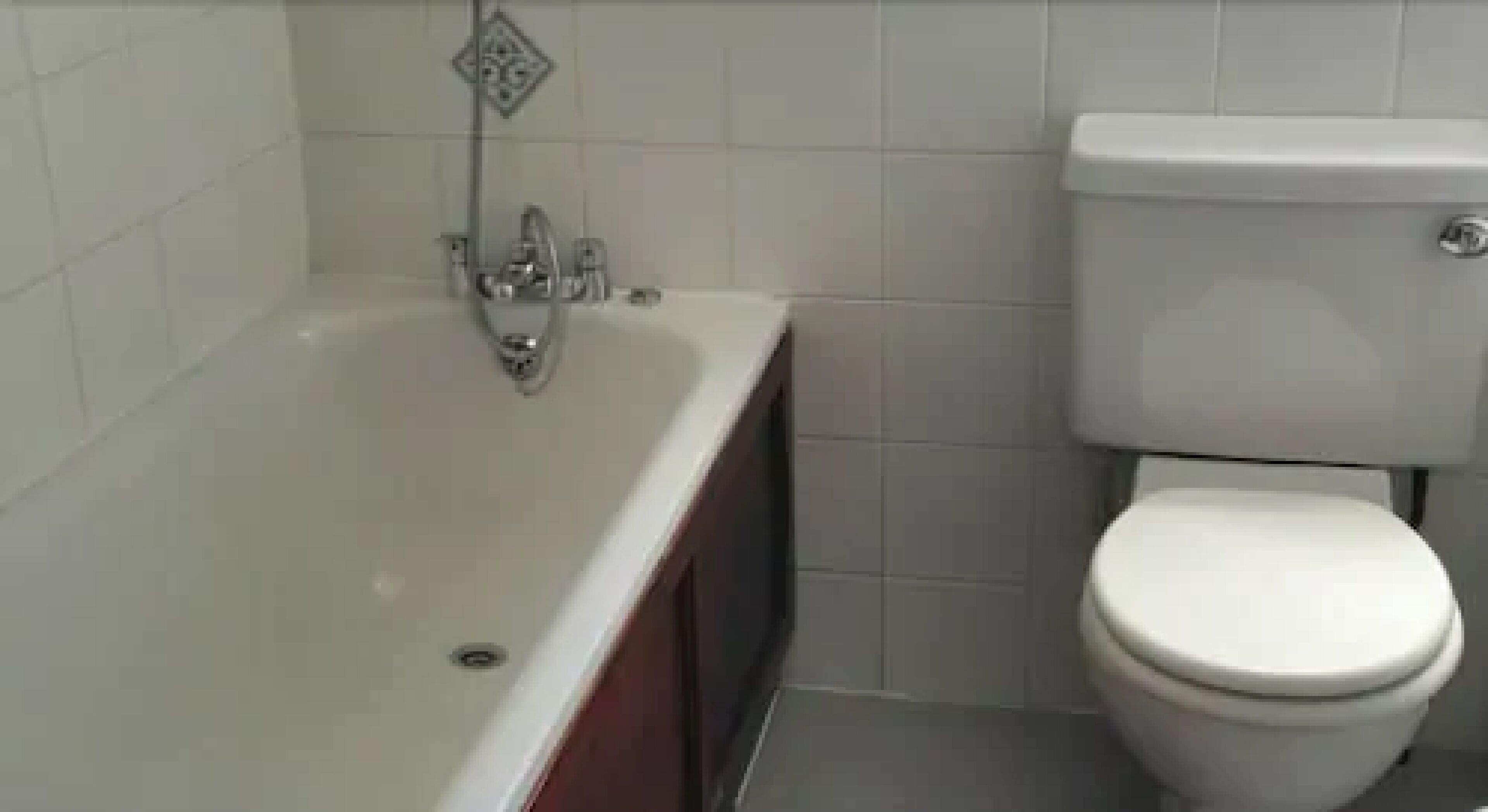 free toiletries, towels