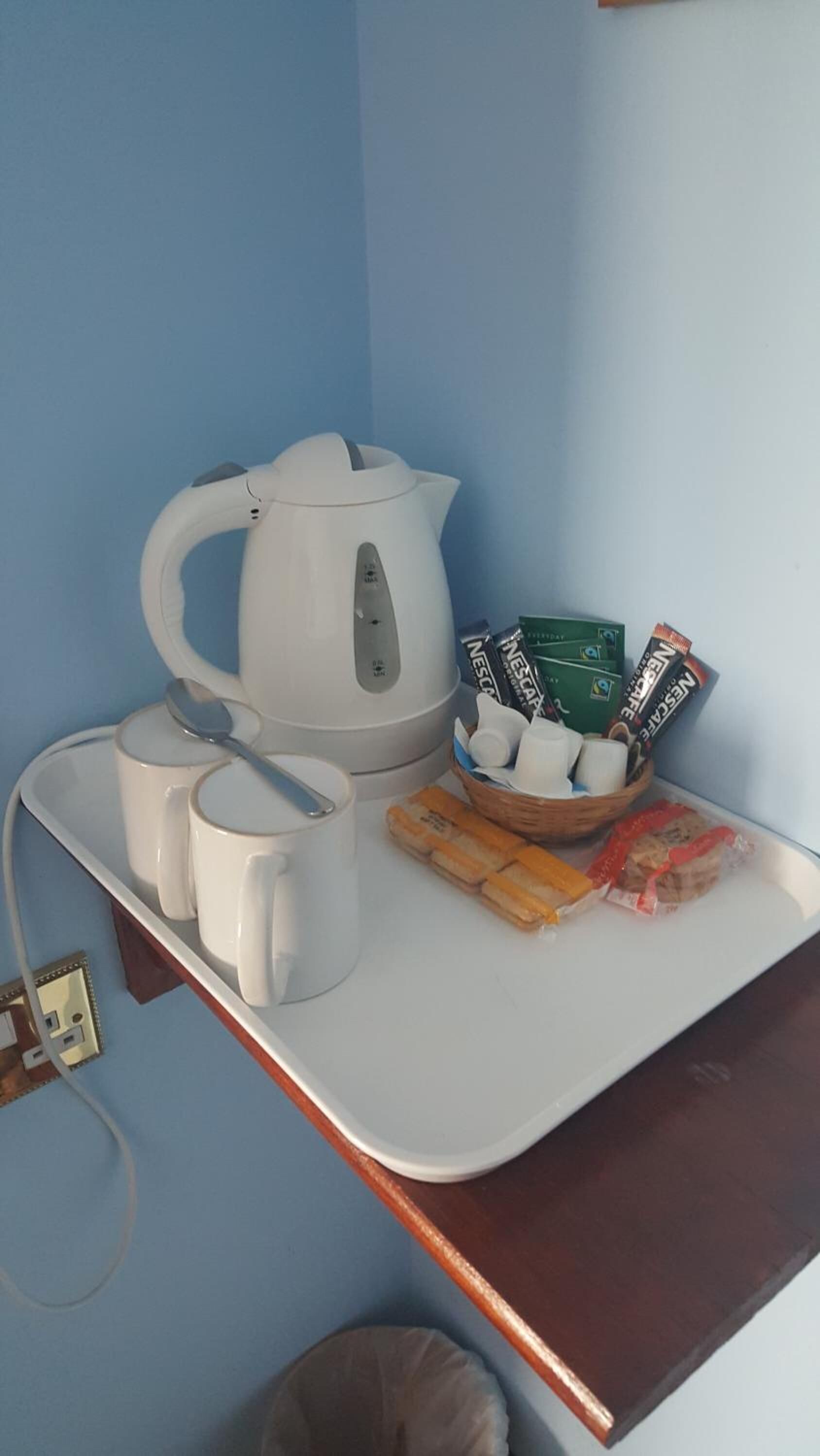 coffee/tea maker, electric kettle